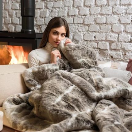 Dreamland Relaxwell Deluxe Faux Fur Heated Throw - Husky